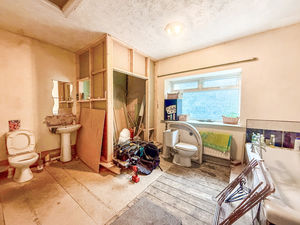 Photo 7- click for photo gallery